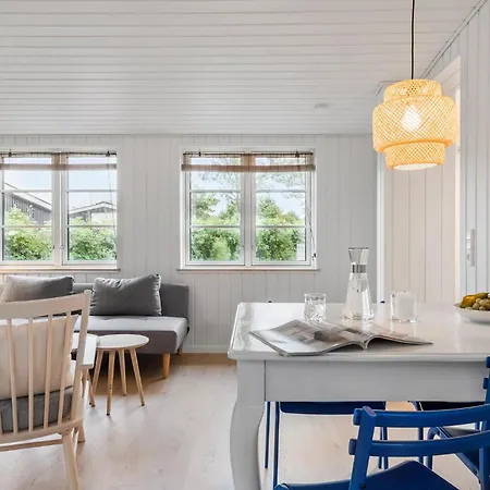 Stunning In With Kitchen